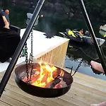 Vila Large With Boathouse