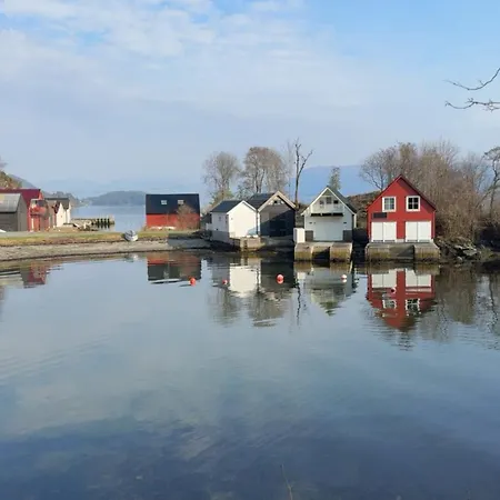 Villa Large With Boathouse