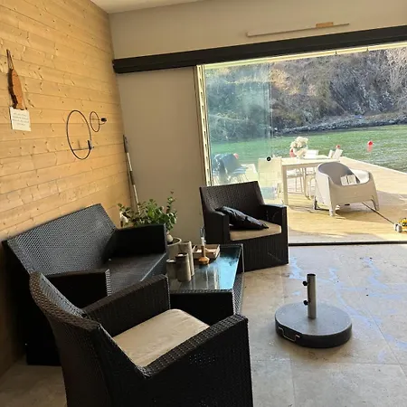 Large With Boathouse וילה Lunde (Hordaland)